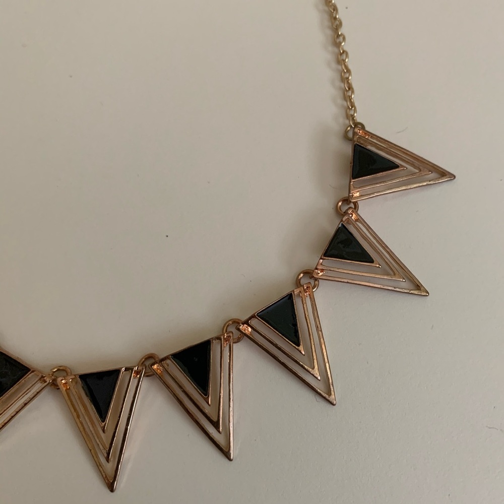 Fun statement necklace - Picture 2 of 3